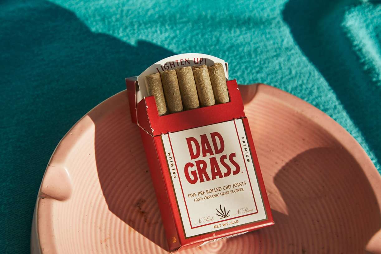 It's A Baby Celebratory Smokes 5 Pack Dad Grass Best Price